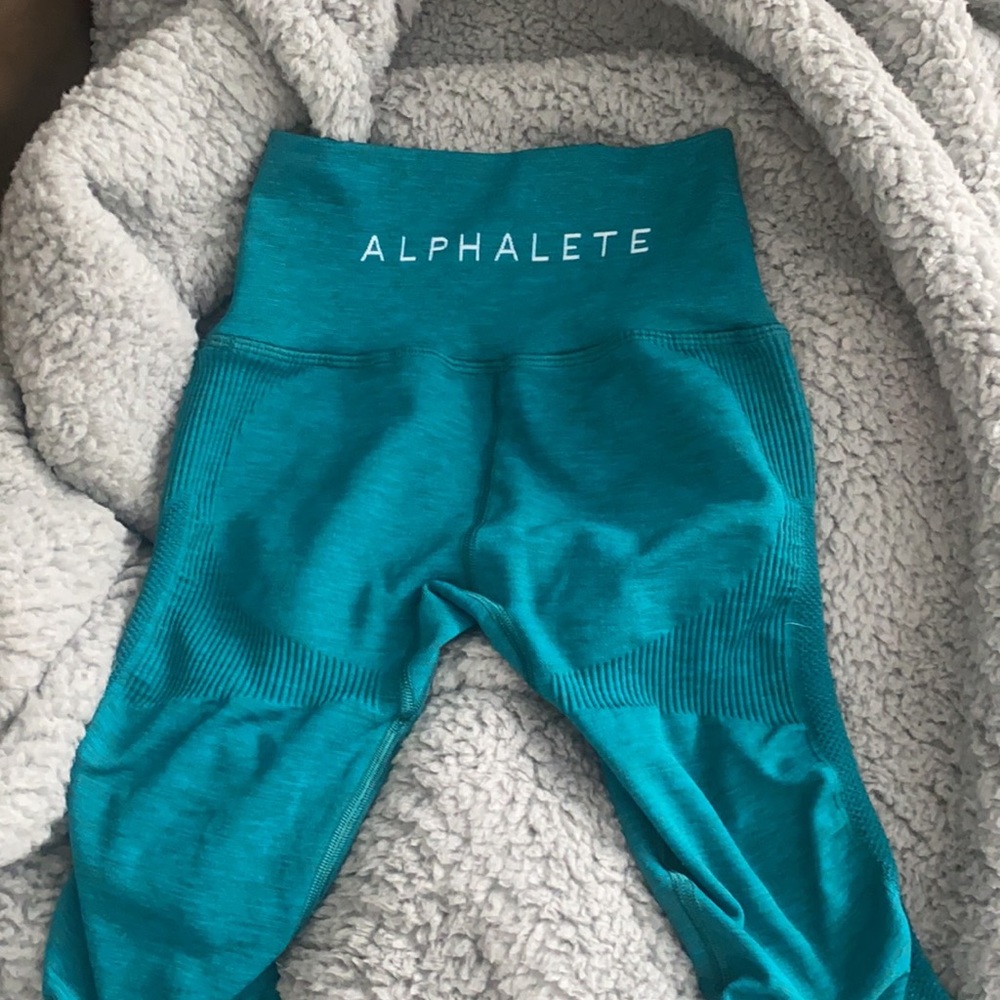 Alphalete leggings